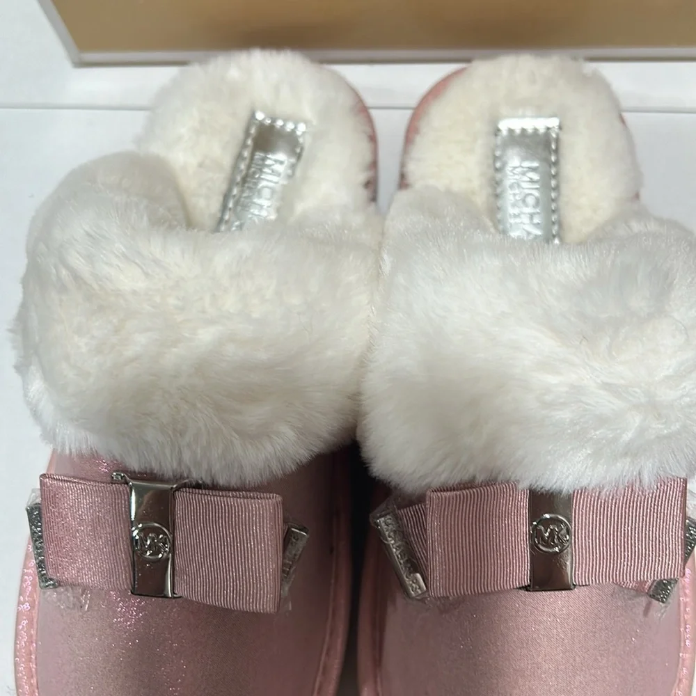 Michael Michael Kors Grace bow slippers girls size 2 NWT..